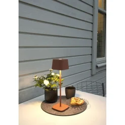 LED-pöytävalaisin Konstsmide Lounge Capri 7814-960, ladattava, terrakotta