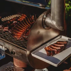 Savustusgrilli GrillSymbol Smoky Beast Silver, 65x165x160cm