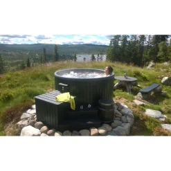 Ulkoporeallas SpaDealers TopSpa XS Wifi, 6 hlöä, eristetty, black marble
